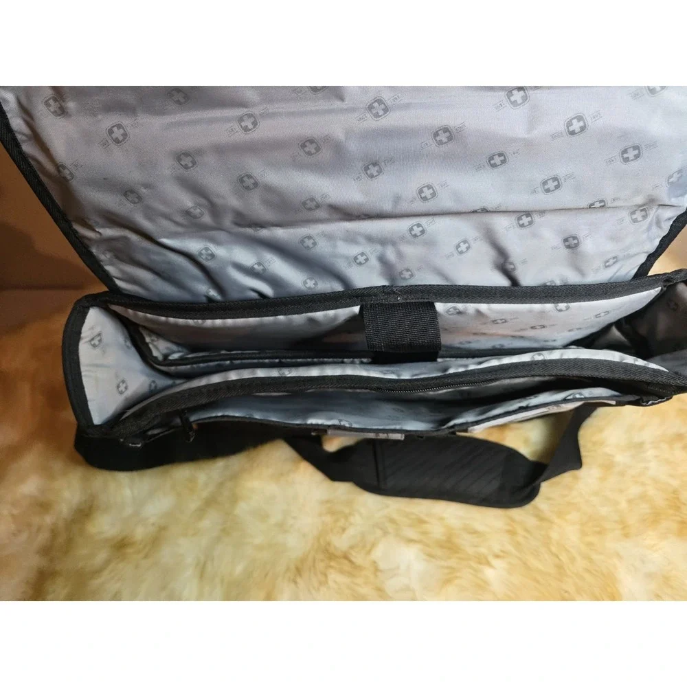 Swiss Gear Traveling Laptop Bag Or Office, All The Space And Pockets You Want